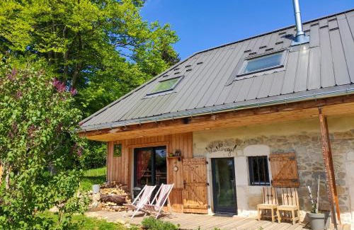 Les Deserts Ski Chalet | La Cabane du Lys