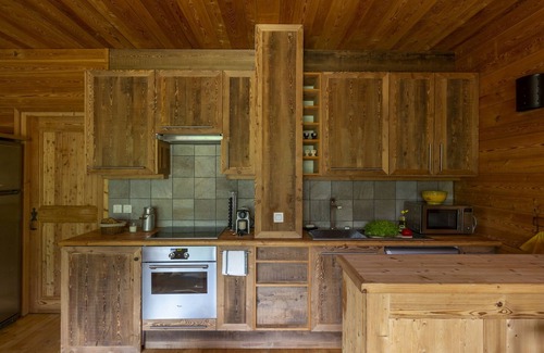 Monetier-les-Bains Apartment | La Cabane of Serre Chevalier, chalet spirit, in Le Monêtier-les-Bains town