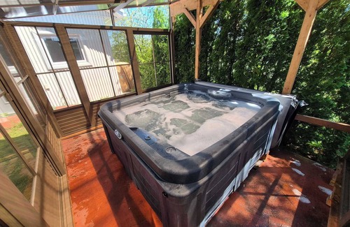 Rouyn-Noranda Apartment | La Cabane Sereine | SPA Privé