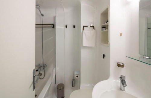 La Cite Apartment | La Cabine by Cocoonr