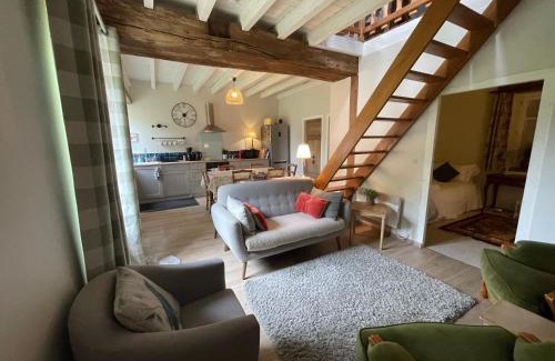 Magny-Cours House | La Cachette - gîte 'cosy' à Magny Cours