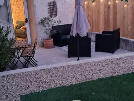 Vedene House | La calade