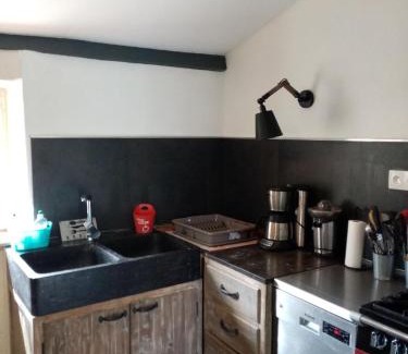 Barret-sur-Meouge House | La Canopée