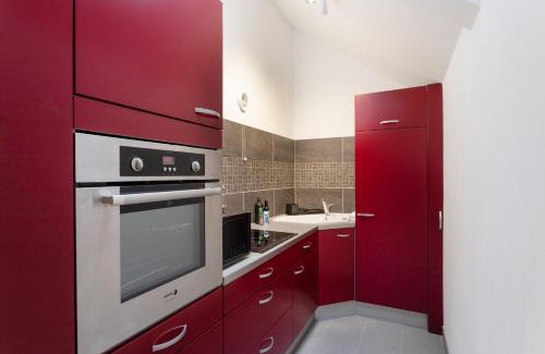 Dinan - Saint-Malo Apartment | La Canopée Urbaine - Apt centre-ville avec parking