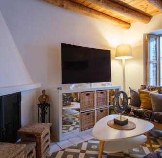 Linares de la Sierra Apartment | La Cantarera