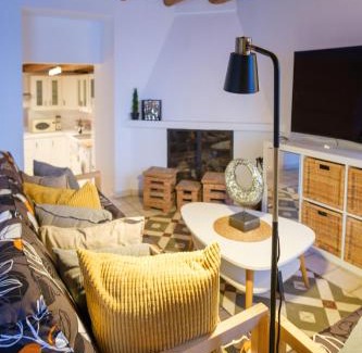 Linares de la Sierra Apartment | La Cantarera