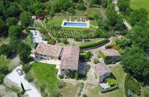 Montelovesco Cottage | La Cantina - sleeping 2 or up to 4 people