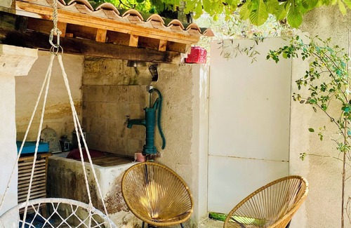 Maussane House | La Capucinette in the heart of Maussane les Alpilles calm and cozy Provence