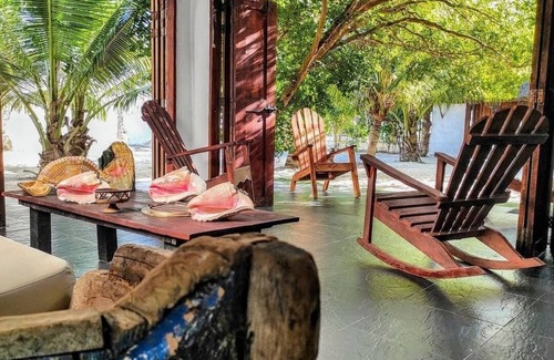 Tierra Bomba Island House | La Caracola Cartagena Beach house