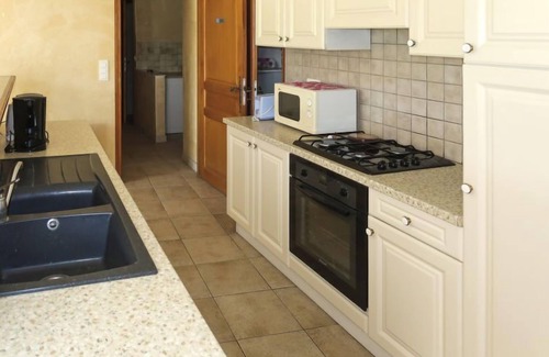 Grillon House | La Cardeline by Interhome