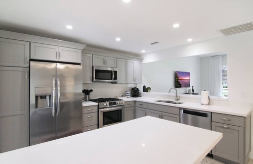 Delray Beach House | La Casa Blanca | Minutes from the Beach!