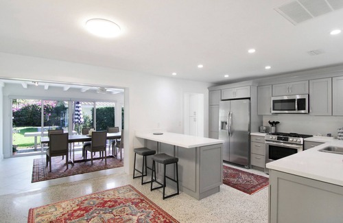 Delray Beach House | La Casa Blanca | Minutes from the Beach!