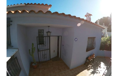 Lloret de Mar Villa | LA CASA BLUE🌅, enjoying Mediterranean lifestyle all year!
