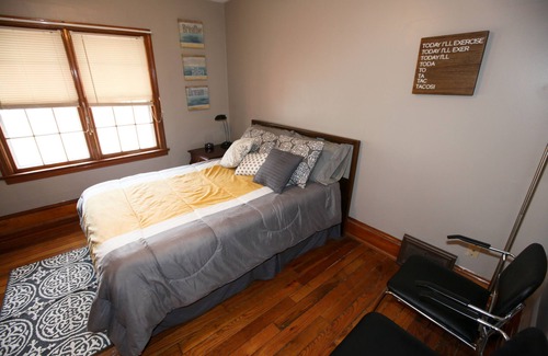Ohio City House | La Casa Cleveland - 3 BR Historic Townhome in an amazing location!