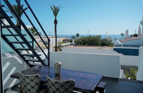Vista de los Angeles-Rumina House | La Casa de las Musas, pequeño chalet junto al mar