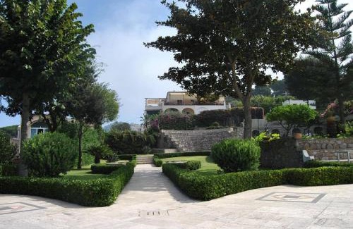 Tiberio House | La Casa Dei Merli