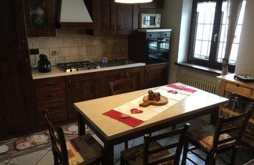 Aosta Apartment | La casa del bosco