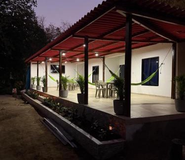 Mata de Platano House | La Casa del Marino