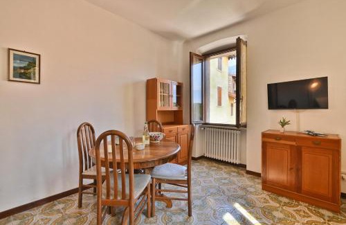 Bogliaco Apartment | La Casa del Vento - Appartamento Collina - Theater Home
