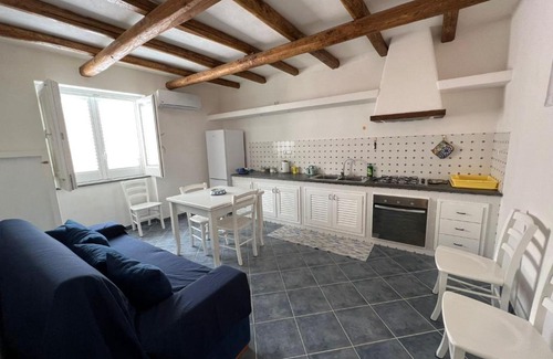 Lipari Historic Centre Apartment | La Casa del Vicolo