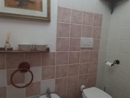 Itri House | La casa delle rose