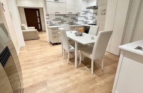 Caltagirone Apartment | La casa di Andrea Caltagirone, Sleeps 5