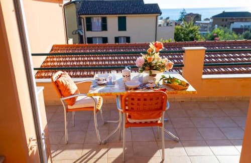 Santo Stefano al Mare Apartment | La Casa di Patrizia