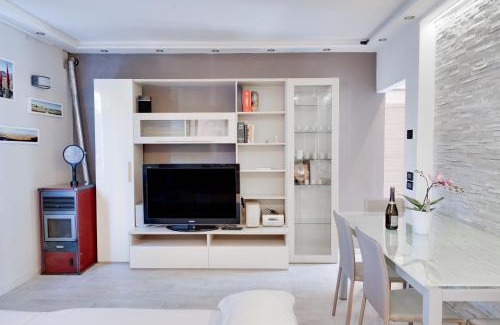 Sistiana Apartment | La Casa di Mara con Piscina, Giardino, Parcheggio Privato a Sistiana