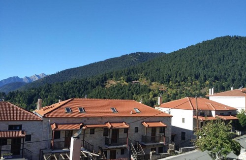 Karpenisi House | La Casa di Pietra