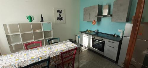 Vecchiano House | La casa gialla del Ristoro Agricolo Vecchiano