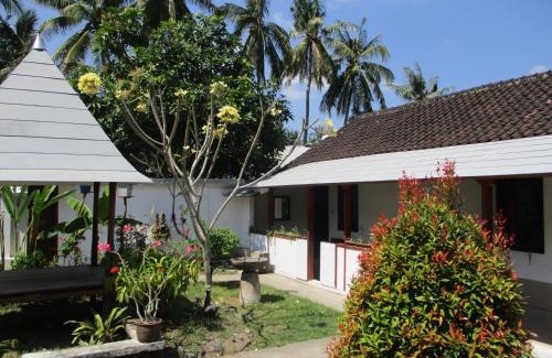 Senggigi House | La Casa Homestay