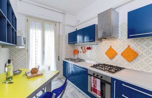 Finale Ligure Apartment | La Casa Nel Blu - Sea View and Private Parking