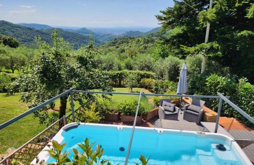 Macchino Villa | La Casa Rossa - Villa con piscina privata