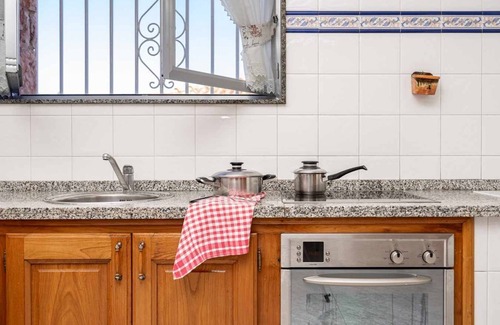 Quintana House | LA Casa Rural DE Manolita