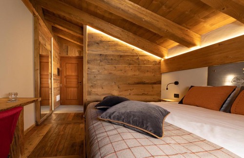 La Salle House | La Cascata Chambres d'hôtes