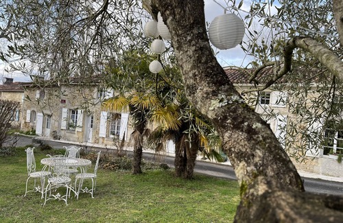 Saint-Savinien Cottage | "La Cassine"