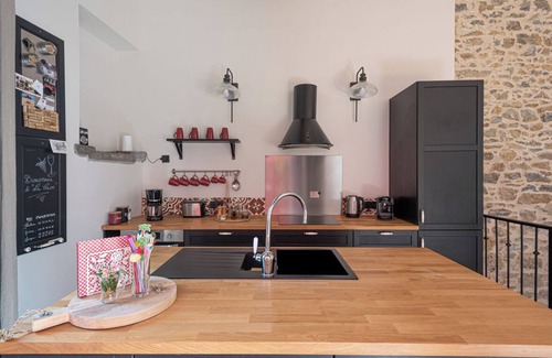 Conilhac-Corbieres House | "La Cave" The charm of a holiday home in the heart of a Corbières village