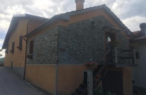 Lizzano Apartment | La Cella Lizzano Pistoise