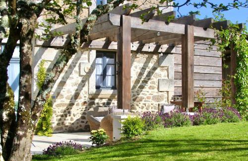 Piegut-Pluviers Villa | La Châtaigne