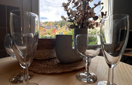 Lons-le-Saunier Apartment | La chambre de Sophie Studio with garage in quiet location near town center