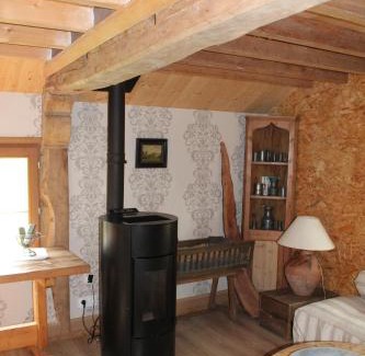 Les Authieux-sur-Calonne House | La CHARETTERIE Gites du Manoir de La Porte