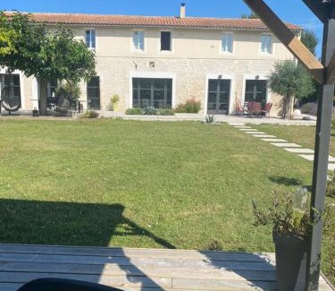 Aigrefeuille-d'Aunis Bed & Breakfast | La Chaumeauniere