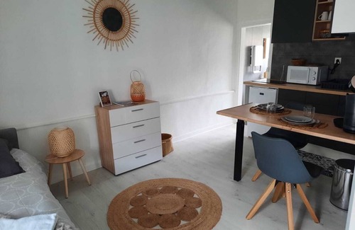 Old Town Apartment | La Chouette de la Cathédrale/Calme/Jardin