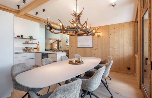 Le Bettaix Apartment | La Chouette - Modern Apartment in Les Belleville