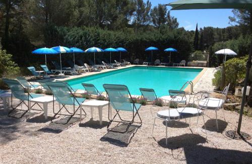 Le Beausset Hotel | La Cigalière