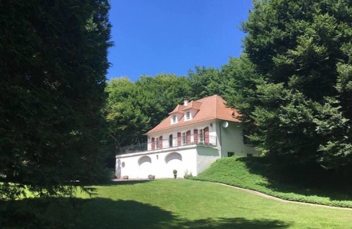 Brantome-en-Perigord House | La Claperie, family home with wooden park and private pool.