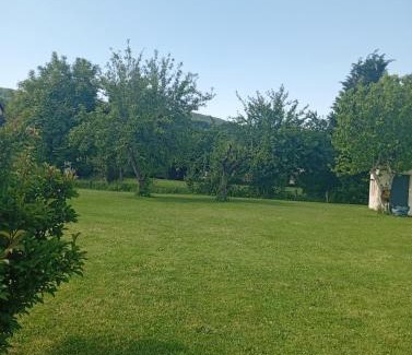 Saint-Come-d'Olt Apartment | La Clematite d'Olt