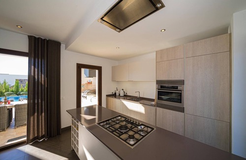La Sabatera Villa | La Colina - By Almarina Villas
