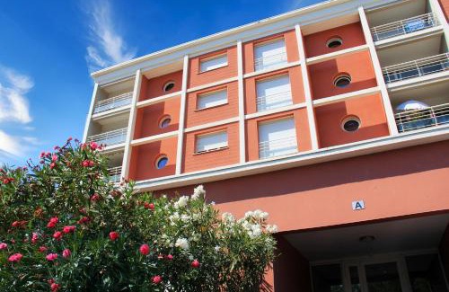 Montelimar Apartment | La Colombière - Vue imprenable sur l'Ardèche - Très Calme - Très bien situé - Résidence Privée