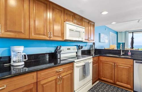 Belleair Beach Condo | La Concha 1 | Beachfront Vacation Rental with Pool
